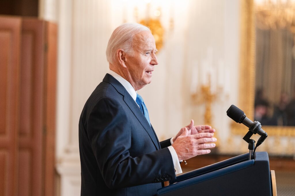 Biden grants Hunter pardon