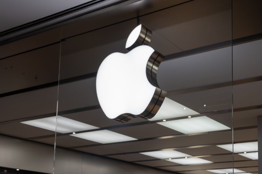 Apple AI news alerts