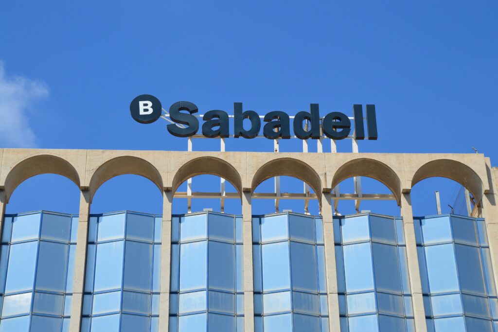 Sabadell Bank Announces Record €3.3 Billion in Shareholder Payouts