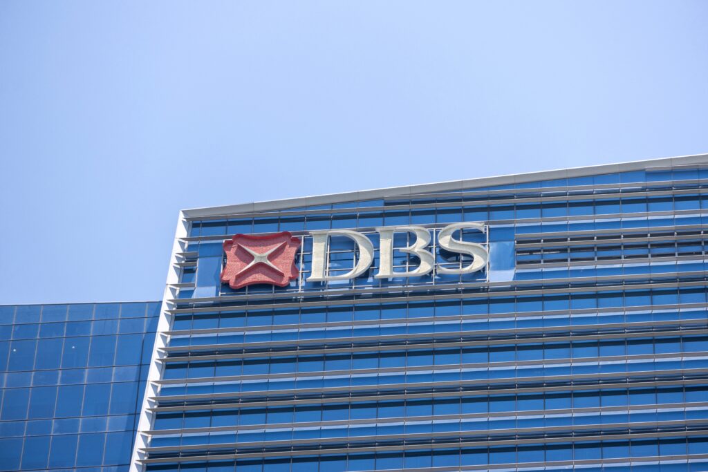 DBS to Cut 4,000 Jobs as AI Reshapes Banking Industry