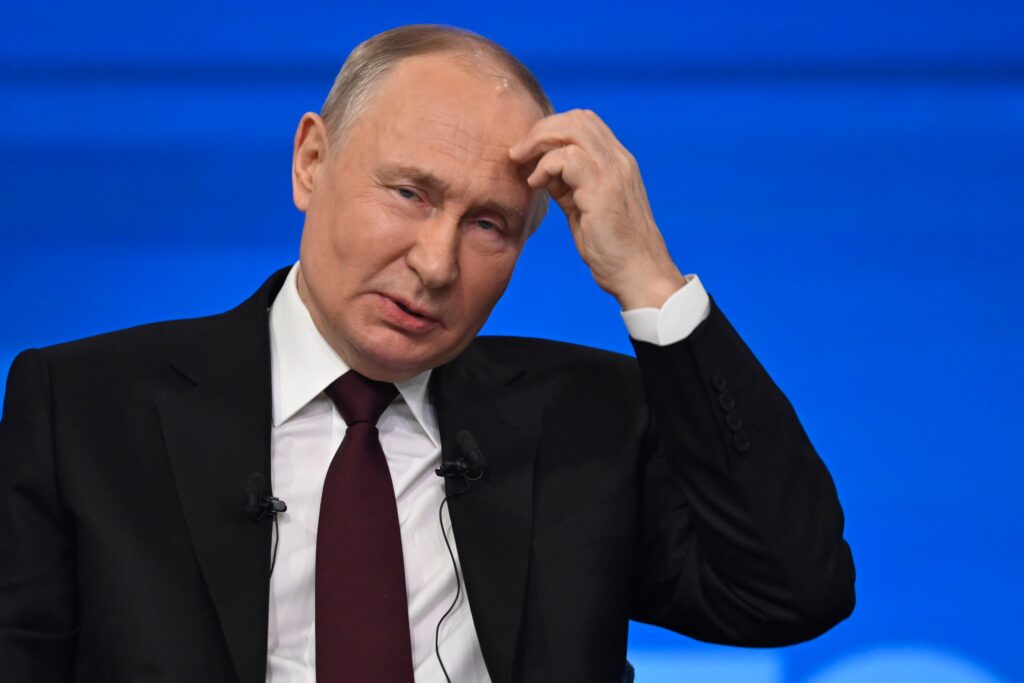 Trump Criticizes Putin and Warns of Tougher Measures Over Ukraine and Iran