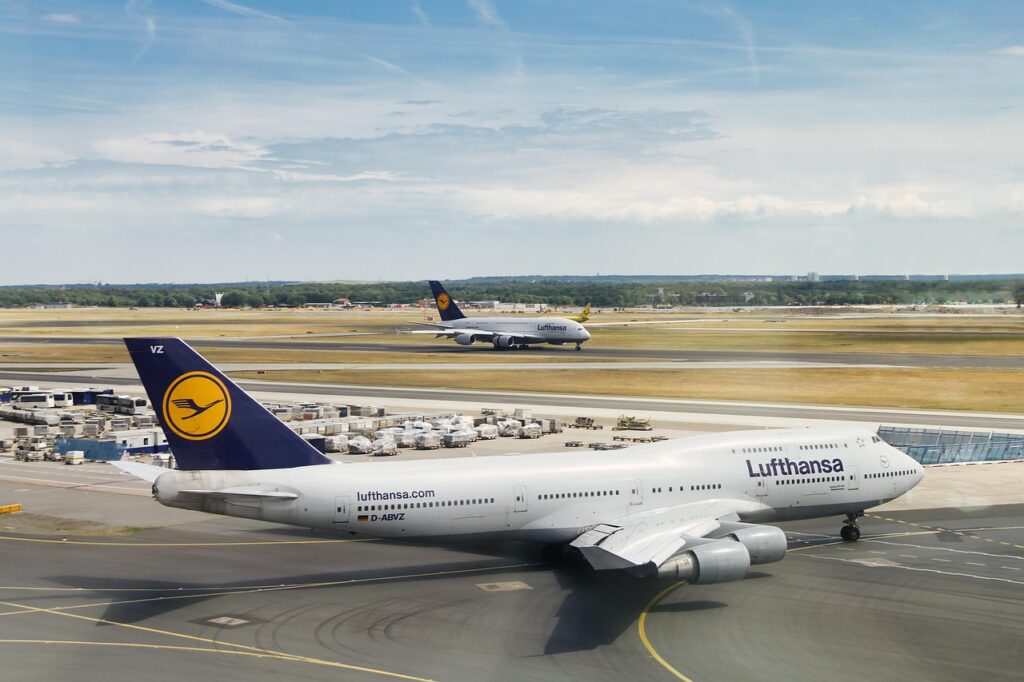 Lufthansa Aircraft Flew Unattended for 10 Minutes After Copilot’s Medical Emergency