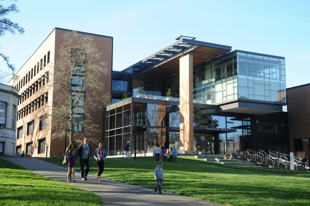 Trump Administration Targets University of Washington Over Pro-Palestinian Protest