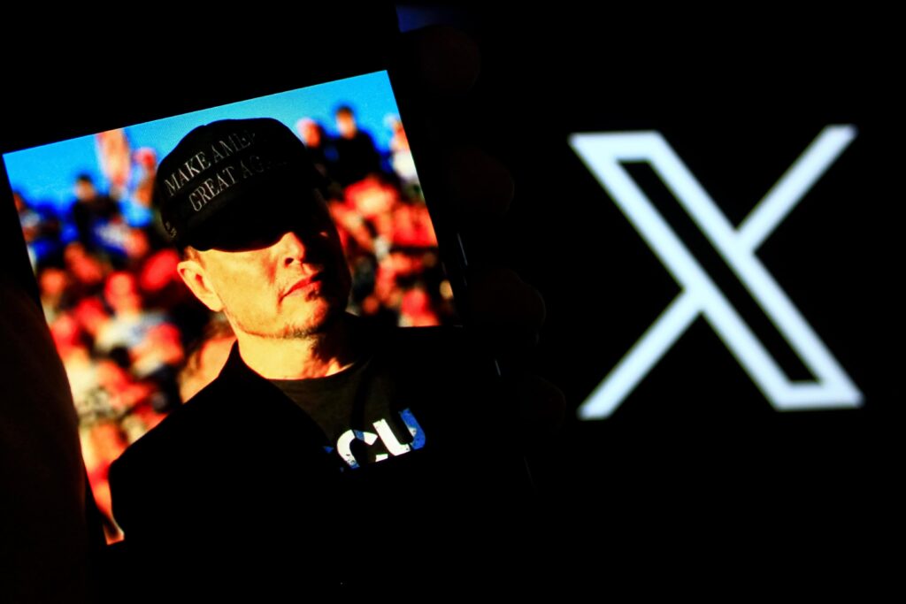 Musk becomes first person to amass $500bn fortune